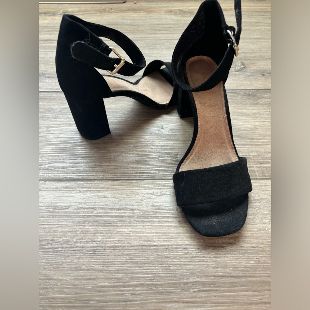 Black heels